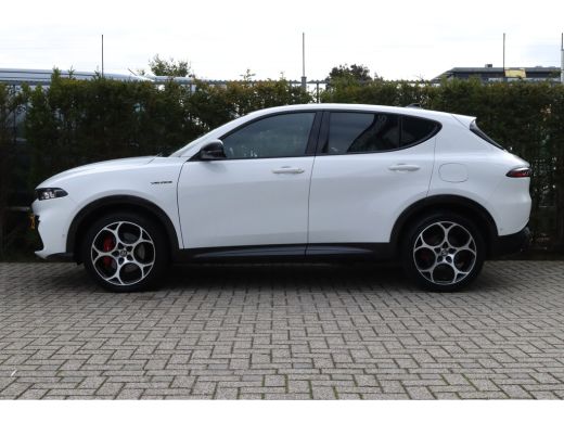 Alfa Romeo Tonale 1.3T PHEV Veloce 360 Camera l Adaptive Cruise Control l ActivLease financial lease