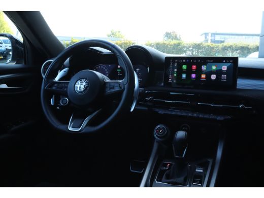 Alfa Romeo Tonale 1.3T PHEV Veloce 360 Camera l Adaptive Cruise Control l ActivLease financial lease