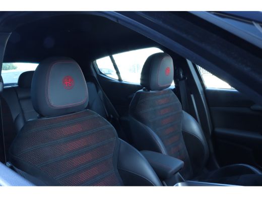 Alfa Romeo Tonale 1.3T PHEV Veloce 360 Camera l Adaptive Cruise Control l ActivLease financial lease
