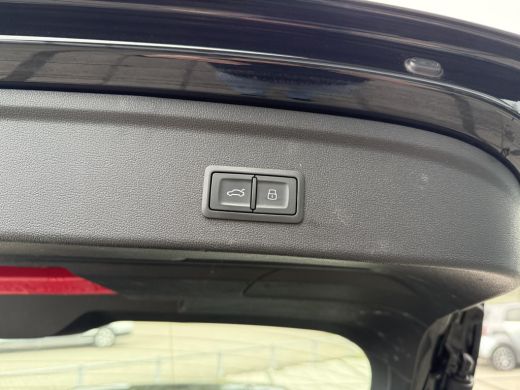 Audi A3 Sportback 30 TFSI Aut. Advanced ed. | Virtual | ALU | Navi | ECC | Carplay | ActivLease financial lease