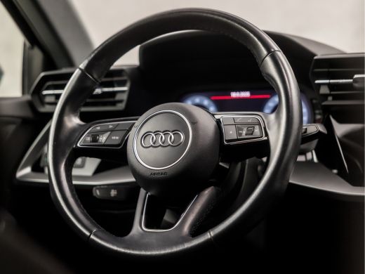 Audi A3 Sportback 40 TFSI e Sport 204Pk Automaat (SCHUIFDAK, APPLE CARPLAY, GROOT NAVI, SPORTSTOELEN, PAR... ActivLease financial lease