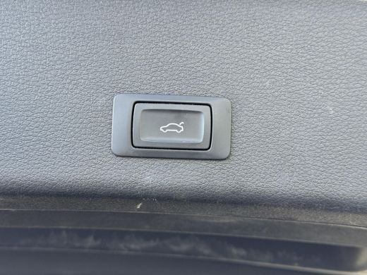 Audi e-tron 50 Aut. Quattro Edition 71 kWh | Navi | Keyless | Virtual | ActivLease financial lease