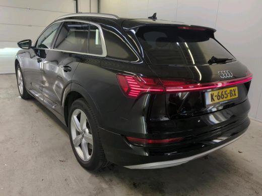 Audi e-tron 50 quattro Business ed. 71 kWh | Navi | Keyless | Virtual | ActivLease financial lease