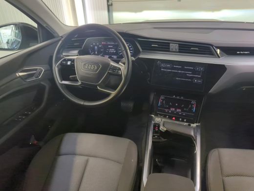 Audi e-tron 50 quattro Business ed. 71 kWh | Navi | Keyless | Virtual | ActivLease financial lease