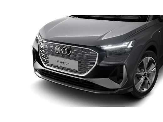 Audi Q4 e-tron S edition Competition | Achterklep, automatisch bedienbaar | Achteruitrijcamera | Adaptive cruise... ActivLease financial lease