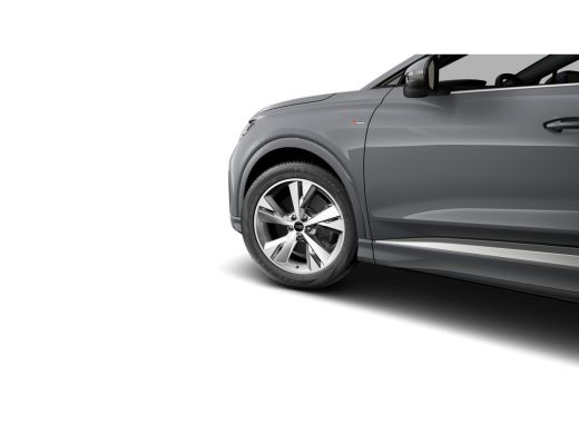 Audi Q4 e-tron S edition Competition | Achterklep, automatisch bedienbaar | Achteruitrijcamera | Adaptive cruise... ActivLease financial lease