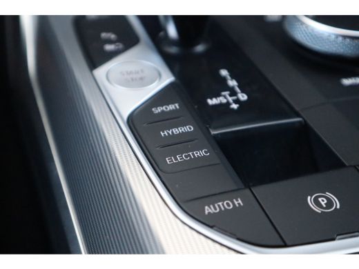 BMW 3 Serie Touring M-Sport Hifi / Stoelverwarming / 18inch / Sportstoelen / ActivLease financial lease