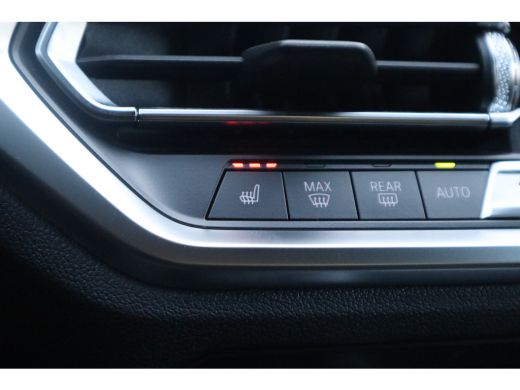 BMW 3 Serie Touring M-Sport Hifi / Stoelverwarming / 18inch / Sportstoelen / ActivLease financial lease