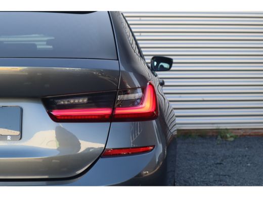 BMW 3 Serie Touring M-Sport Hifi / Stoelverwarming / 18inch / Sportstoelen / ActivLease financial lease
