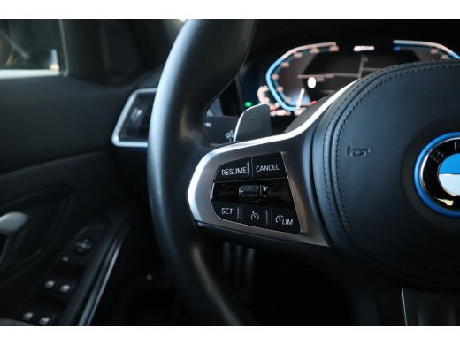 BMW 3 Serie Touring M-Sport Hifi / Stoelverwarming / 18inch / Sportstoelen / ActivLease financial lease