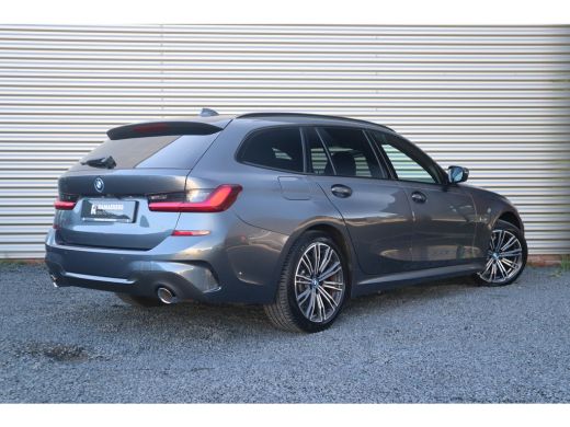 BMW 3 Serie Touring M-Sport Hifi / Stoelverwarming / 18inch / Sportstoelen / ActivLease financial lease