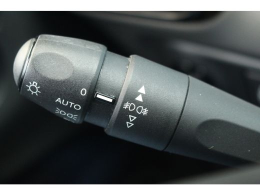 Citroën C4 Cactus 1.2 110 PK Business | Stoelverwarming | Carplay | Climate | DAB | 110 PK Business | Stoelverwarmi... ActivLease financial lease