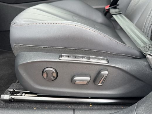 CUPRA Terramar 1.5 TSI e-Hybrid VZ America s CUP | PHEV | 272 Pk | Americas Cup Lim Edition | Trekhaak | Pano Dak | ActivLease financial lease