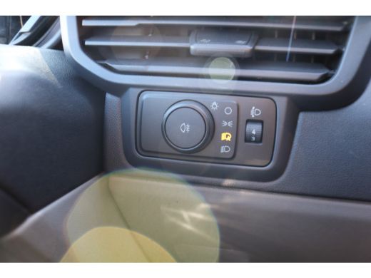 Ford E-Transit L2 H1 65 kWh Black Edition ActivLease financial lease