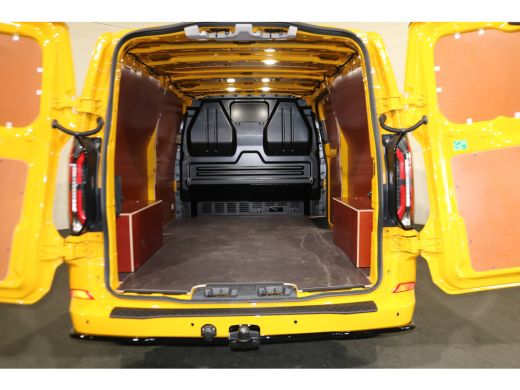 Ford E-Transit L2 H1 65 kWh Black Edition ActivLease financial lease