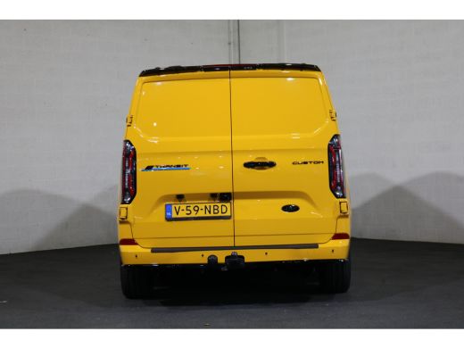 Ford E-Transit L2 H1 65 kWh Black Edition ActivLease financial lease