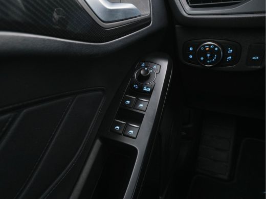 Ford Focus 2.0 ST-Line-X Business EcoBlue (INCL-BTW) Aut. *ADAPTIVE-CRUISE | DIGI-COCKPIT | KEYLESS | CAMERA... ActivLease financial lease