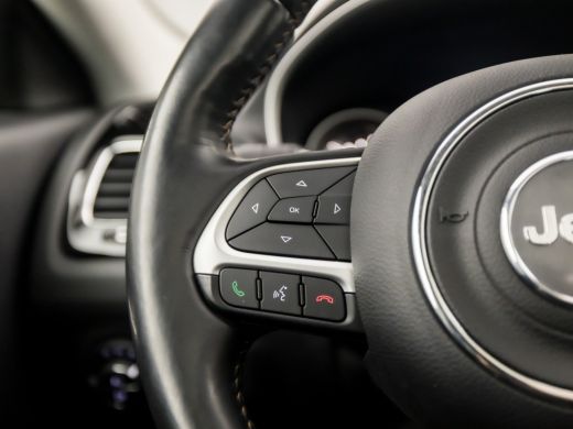 Jeep Compass 1.4 MultiAir Limited 4x4 170Pk Automaat (SCHUIFDAK, GROOT NAVI, APPLE CARPLAY, STUUR/STOELVERWARM... ActivLease financial lease