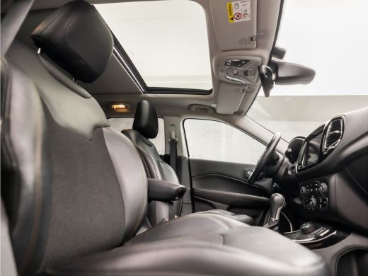 Jeep Compass 1.4 MultiAir Limited 4x4 170Pk Automaat (SCHUIFDAK, GROOT NAVI, APPLE CARPLAY, STUUR/STOELVERWARM... ActivLease financial lease
