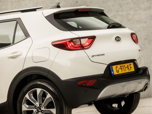 Kia Stonic 1.0 T-GDi DynamicLine (APPLE CARPLAY, NAVIGATIE, CAMERA, CRUISE, SPORTSTOELEN, PARKEERSENSOREN, L... ActivLease financial lease