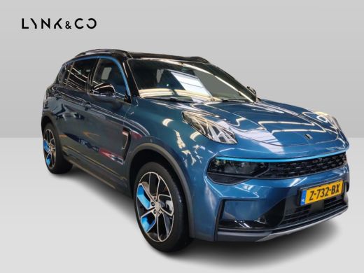 Lynk & Co 01 1.5 PHEV 360° Cam Navi Carplay Zwarte Hemel Pano.dak incl.BTW ActivLease financial lease