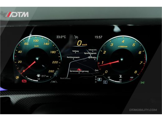 Mercedes-Benz A-Klasse 200 AMG Night | Panoramadak | Memory | Sfeer ActivLease financial lease