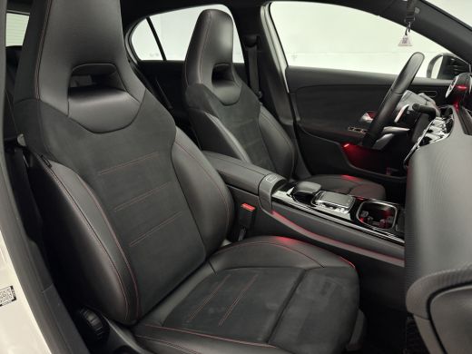 Mercedes-Benz A-Klasse 200 AMG | Panoramadak | Camera | Sfeerverl. | LED | Virtual Cockpit | Navi | Cruise ActivLease financial lease