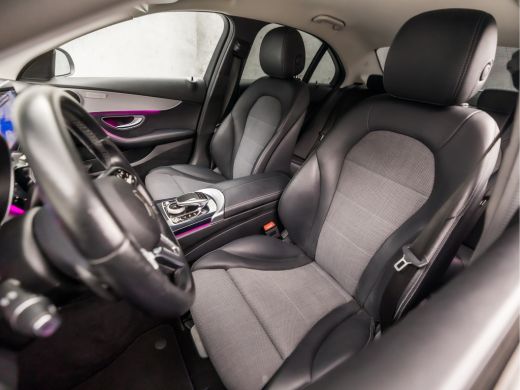 Mercedes-Benz C-Klasse 180 AMG Sport 157Pk Automaat (APPLE CARPLAY, GROOT NAVI, PANAMERICANA GRILL, SFEERVERLICHTING, LE... ActivLease financial lease