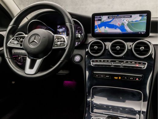 Mercedes-Benz C-Klasse 180 AMG Sport 157Pk Automaat (APPLE CARPLAY, GROOT NAVI, PANAMERICANA GRILL, SFEERVERLICHTING, LE... ActivLease financial lease