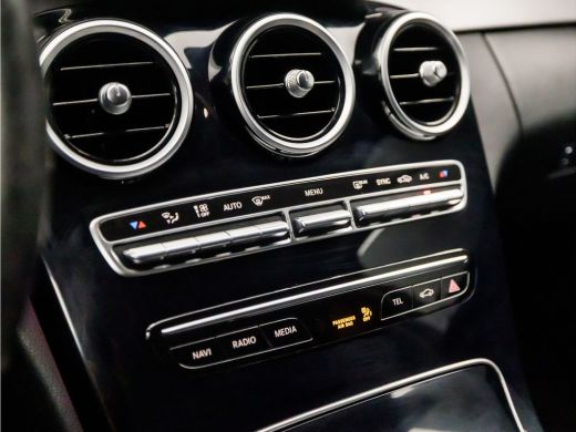 Mercedes-Benz C-Klasse 180 AMG Sport 157Pk Automaat (APPLE CARPLAY, GROOT NAVI, PANAMERICANA GRILL, SFEERVERLICHTING, LE... ActivLease financial lease
