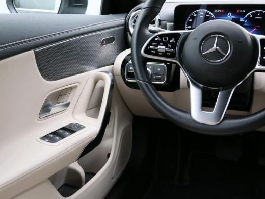 Mercedes-Benz CLA Luxury Line | Navi | Camera | LED | ActivLease financial lease