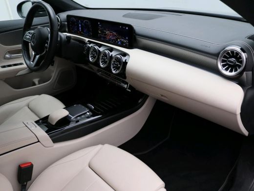 Mercedes-Benz CLA Luxury Line | Navi | Camera | LED | ActivLease financial lease
