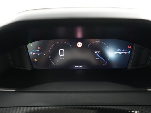 Peugeot 208 1.2 PureTech 100 Allure | Achterspoiler | Achteruitrijcamera | Alarm klasse 1(startblokkering) ActivLease financial lease