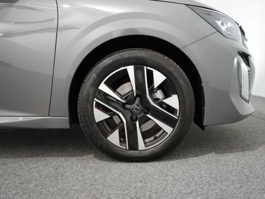 Peugeot 208 1.2 PureTech 100 Allure | Achterspoiler | Achteruitrijcamera | Alarm klasse 1(startblokkering) ActivLease financial lease