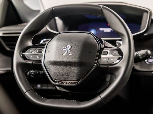 Peugeot 208 1.2 PureTech Allure Sport Automaat (VIRTUAL COCKPIT, APPLE CARPLAY, GROOT NAVI, LEDER, KEYLESS, S... ActivLease financial lease