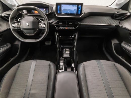 Peugeot 208 1.2 PureTech Allure Sport Automaat (VIRTUAL COCKPIT, APPLE CARPLAY, GROOT NAVI, LEDER, KEYLESS, S... ActivLease financial lease
