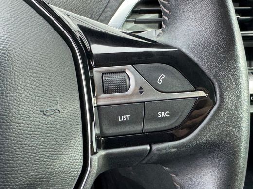 Peugeot 3008 1.2 PureTech Blue Lease Active NL AUTO | CAMERA | TREKHAAK | CARPLAY | ActivLease financial lease