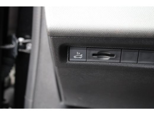 Peugeot 408 1.2 PureTech GT 130 EAT8 | Automaat | Navigatie | Camera | Alcantara | Apple carplay | Elektrisch... ActivLease financial lease