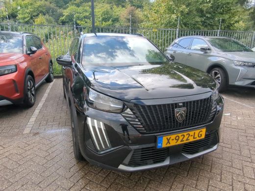 Peugeot e-2008 EV GT 54 kWh | Navigatie | Camera voor + achter | Stoelverwarming | Comfortstoelen | Nieuw model | ActivLease financial lease