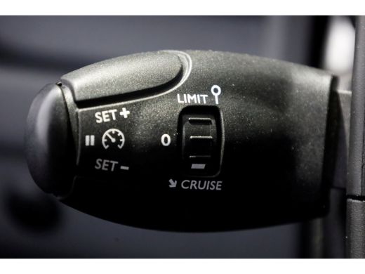 Peugeot Expert 2.0 BlueHDI 145pk Long Premium D.C. Airco/Navi/Camera 05-2022 ActivLease financial lease
