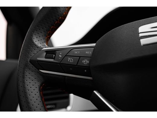 Seat Ateca 1.5 TSI FR Business Intense Achteruitrijcamera | Demo | Black Edition | Snel Beschikbaar | Stoel ... ActivLease financial lease