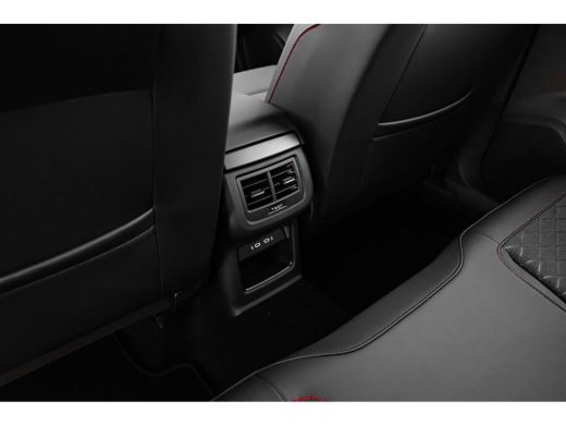 Seat Ateca 1.5 TSI FR Business Intense Achteruitrijcamera | Demo | Black Edition | Snel Beschikbaar | Stoel ... ActivLease financial lease