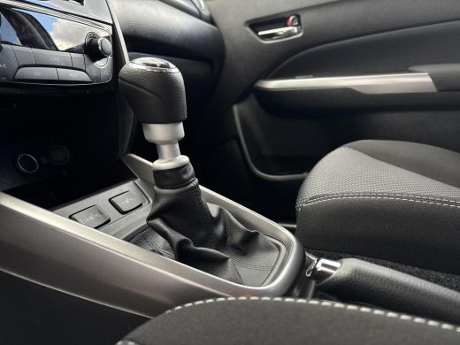 Suzuki Vitara 1.4 Boosterjet Select Smart Hybrid Afneembare Trekhaak | All seasonbanden | Apple CarPlay & Andro... ActivLease financial lease