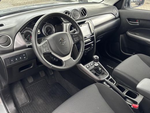 Suzuki Vitara 1.4 Boosterjet Select Smart Hybrid Afneembare Trekhaak | All seasonbanden | Apple CarPlay & Andro... ActivLease financial lease