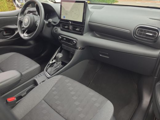 Toyota Yaris 1.5 Hybrid 115 First Edition | Apple CarPlay | Navigatie | Rijklaarprijs incl. garantie | ActivLease financial lease