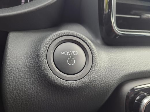 Toyota Yaris 1.5 Hybrid 115 First Edition | Apple CarPlay | Navigatie | Rijklaarprijs incl. garantie | ActivLease financial lease
