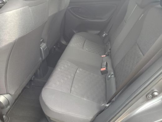 Toyota Yaris 1.5 Hybrid 115 First Edition | Apple CarPlay | Navigatie | Rijklaarprijs incl. garantie | ActivLease financial lease