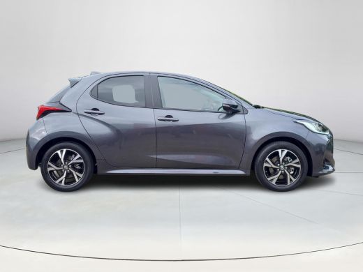 Toyota Yaris 1.5 Hybrid 115 First Edition | Apple CarPlay | Navigatie | Rijklaarprijs incl. garantie | ActivLease financial lease