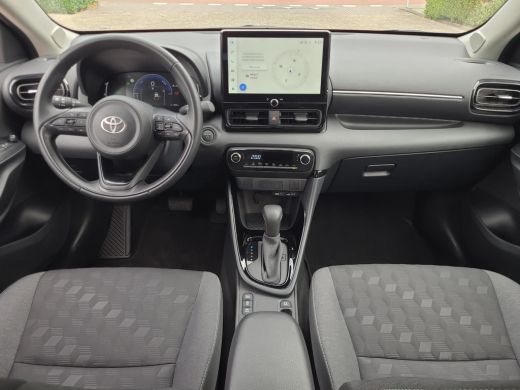 Toyota Yaris 1.5 Hybrid 115 First Edition | Apple CarPlay | Navigatie | Rijklaarprijs incl. garantie | ActivLease financial lease