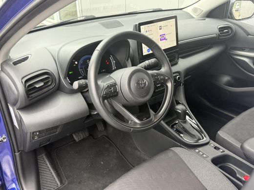 Toyota Yaris 1.5 Hybrid 115 First Edition **KEYLESS/ LENDENSTEUN/ ADAPTIEF CRUISE CONTROL/ GARANTIE** ActivLease financial lease
